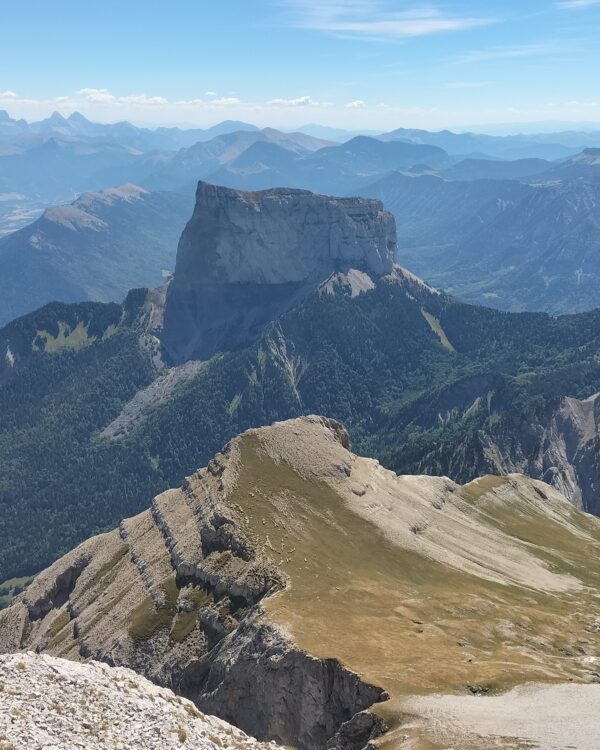 Grand Veymont et vue sur le mont Aiguille