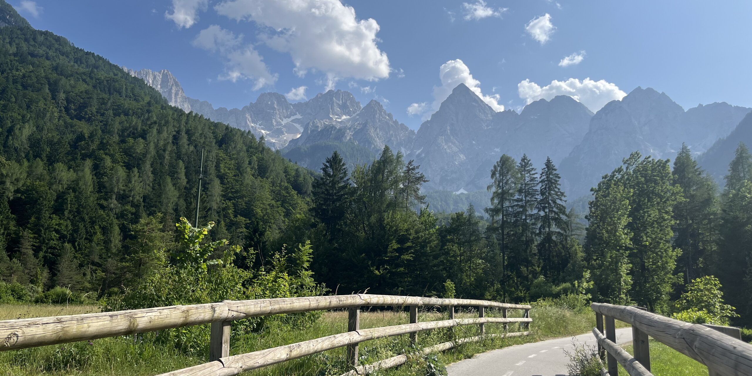 Vue sur les montagnes - Slovénie